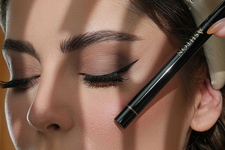 خط چشم قلمی اولترا بلک اشتون حجم 2.5ml